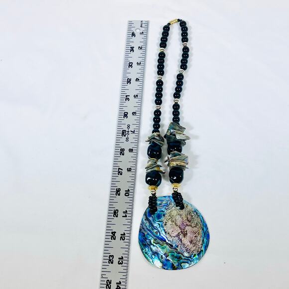 Vintage Abalone Pendant Necklace Stacked Shell Boho Mother Pearl Black Gold 13" - Picture 8 of 8